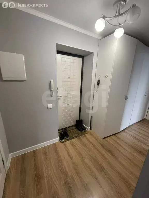 2-комнатная квартира: Тюмень, улица 50 лет Октября, 21А (48.7 м) - Фото 2