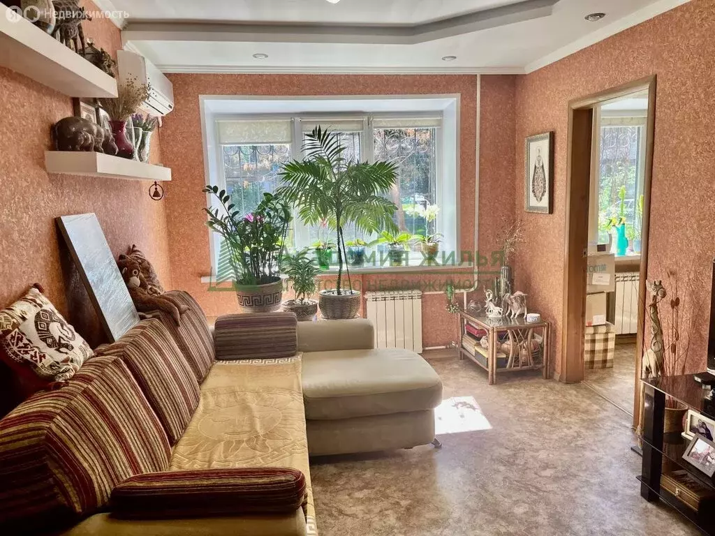 3-комнатная квартира: Энгельс, 1-й микрорайон, 8 (61.6 м) - Фото 0