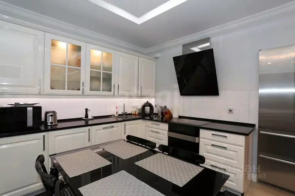 3-к кв. Калининградская область, Калининград ул. Куйбышева, 40 (102.3 ... - Фото 0