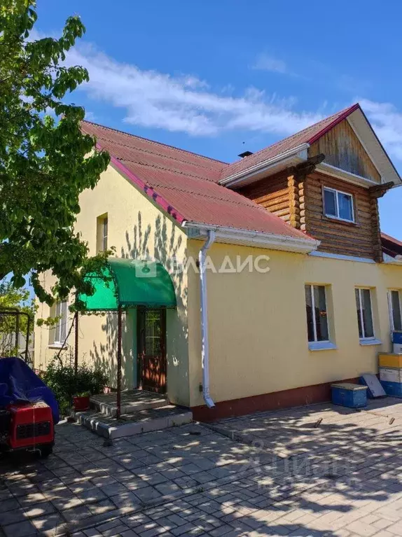 Дом в Белгородская область, Белгородский район, Хохловское с/пос, с. ... - Фото 0