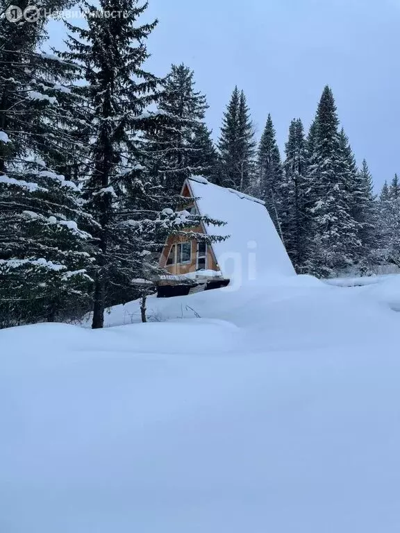 Участок в посёлок Уралец, Октябрьская улица (14 м) - Фото 0