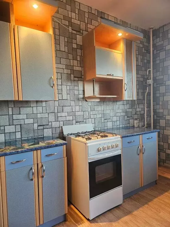 1-к. квартира, 40 м, 8/10 эт. - Фото 0