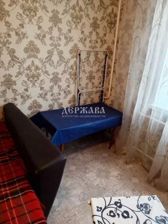 1-к кв. Белгородская область, Старый Оскол Интернациональный мкр, 29 ... - Фото 0