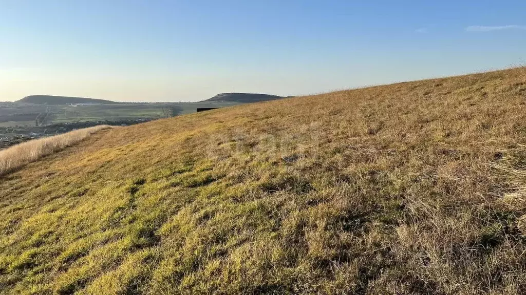 Участок в Крым, Симферопольский район, Перовское с/пос, с. Украинка  ... - Фото 1