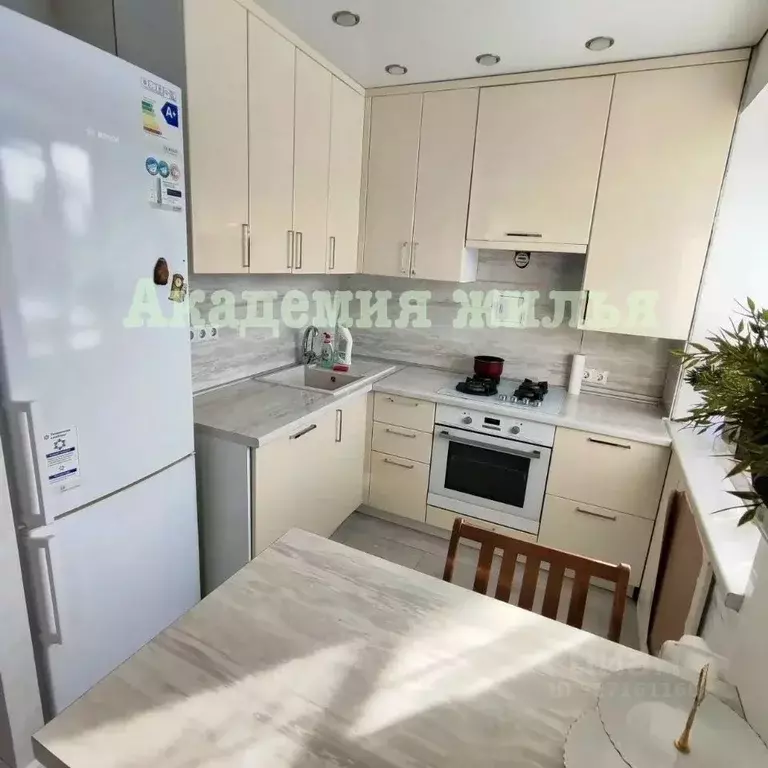 2-к кв. Башкортостан, Уфа Айская ул., 75/1 (45.0 м) - Фото 0