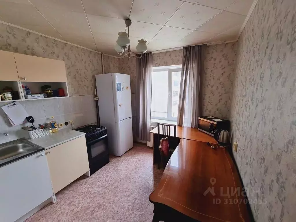 2-к кв. Свердловская область, Каменск-Уральский ул. Суворова, 28 (60.0 ... - Фото 0