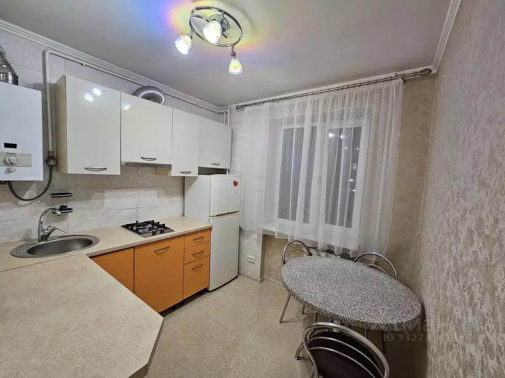 1-к кв. Крым, Симферополь просп. Кирова, 14 (28.5 м) - Фото 2
