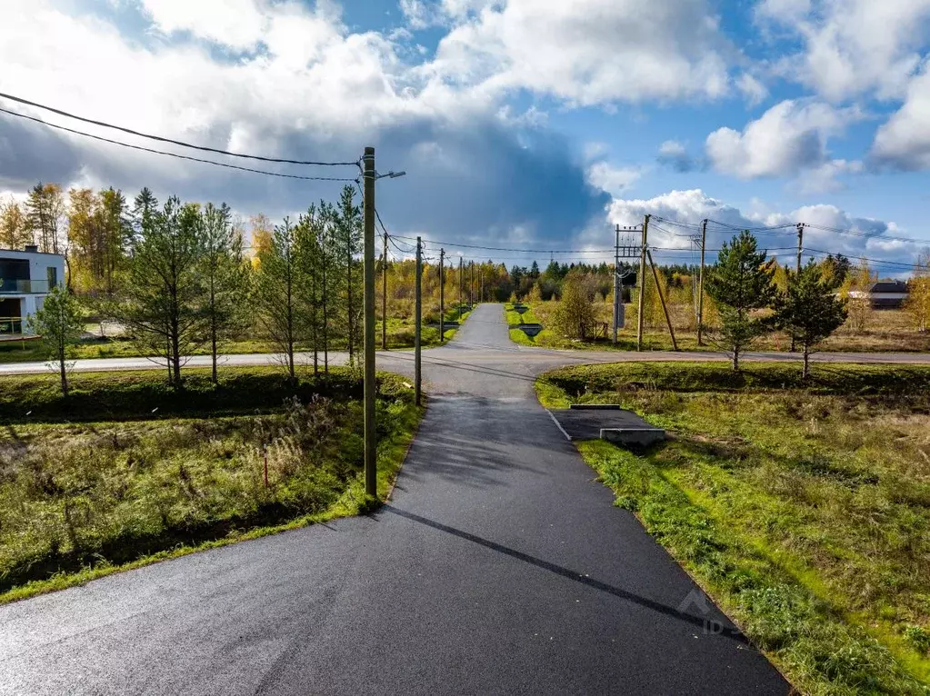 Участок в Ленинградская область, Выборгский район, Первомайское с/пос, ... - Фото 1