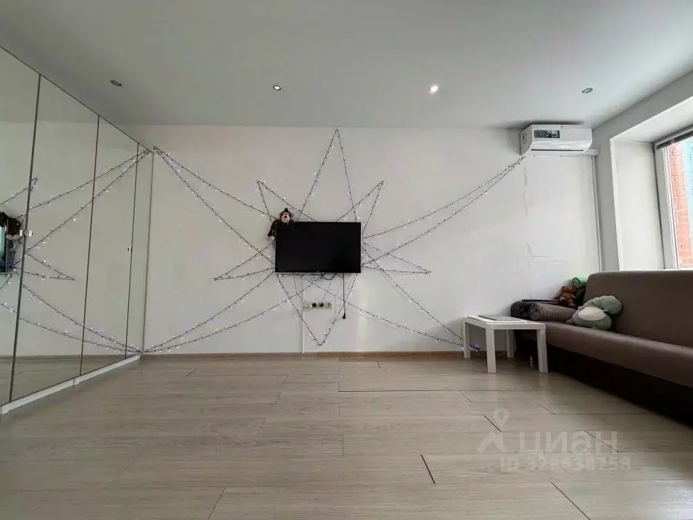 1-к кв. Омская область, Омск ул. Крупской, 14 (33.0 м) - Фото 1