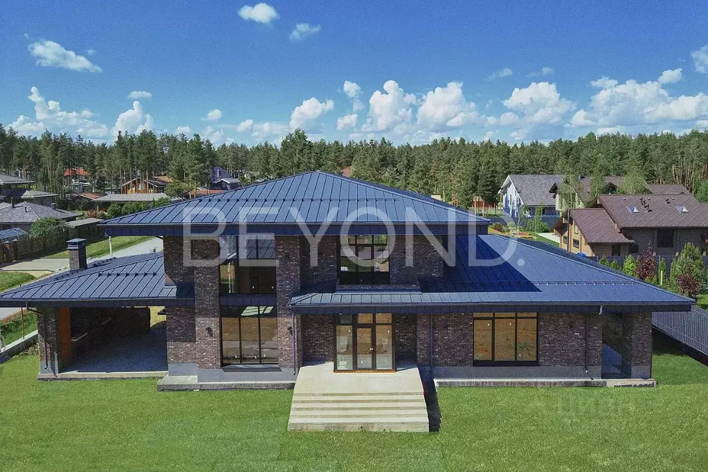 Дом в Ленинградская область, Всеволожский район, Бугровское городское ... - Фото 1