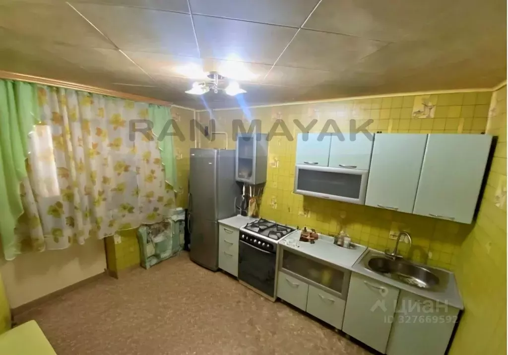 2-к кв. Адыгея, Майкоп ул. 12 Марта, 130/1 (80.8 м) - Фото 2