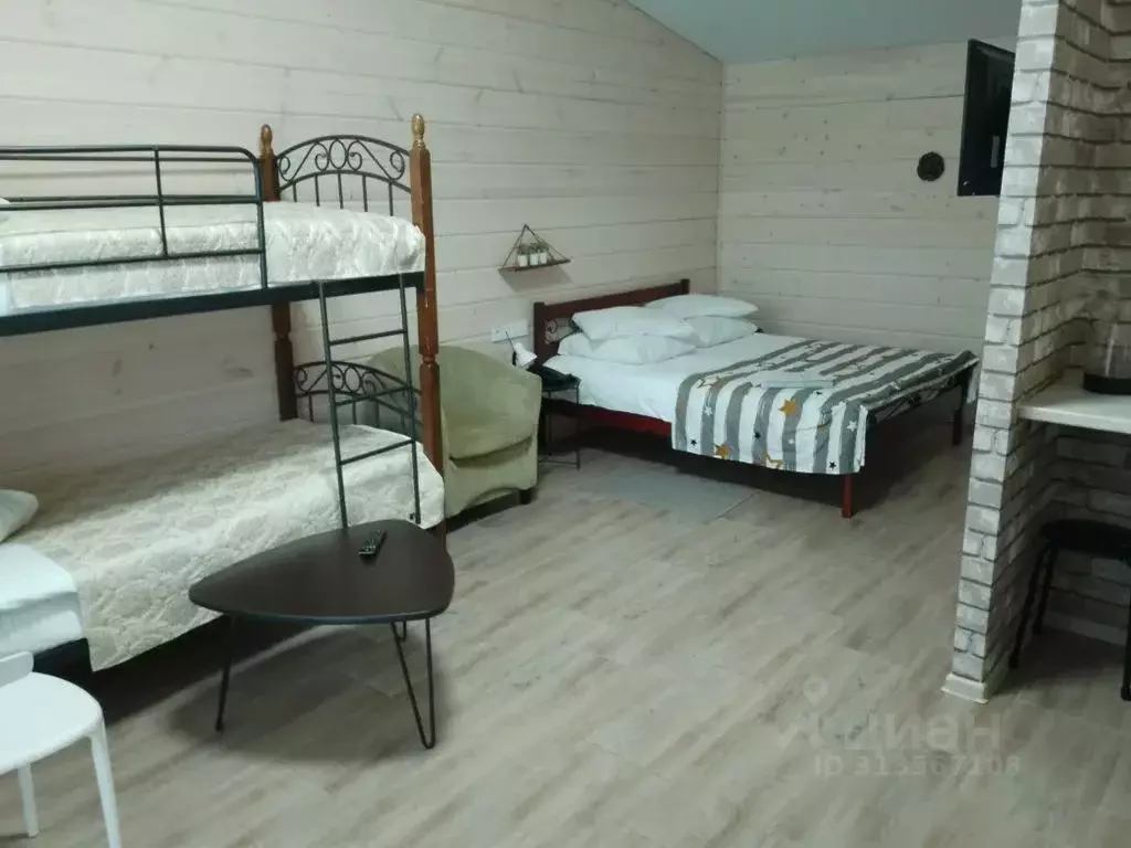 Комната Челябинская область, Чебаркуль ул. Куйбышева, 109 - Фото 0