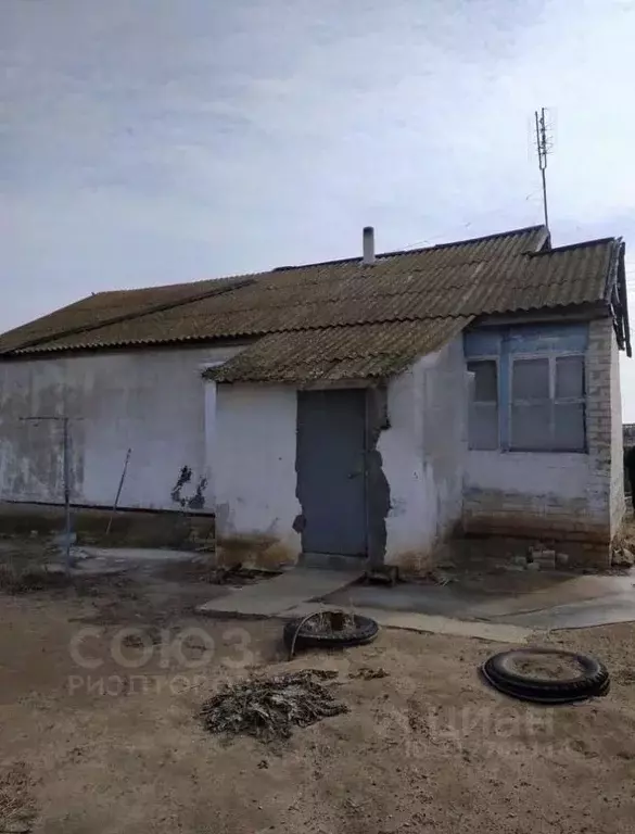 Дом в Волгоградская область, Дубовский район, Прямобалкинское с/пос, ... - Фото 1