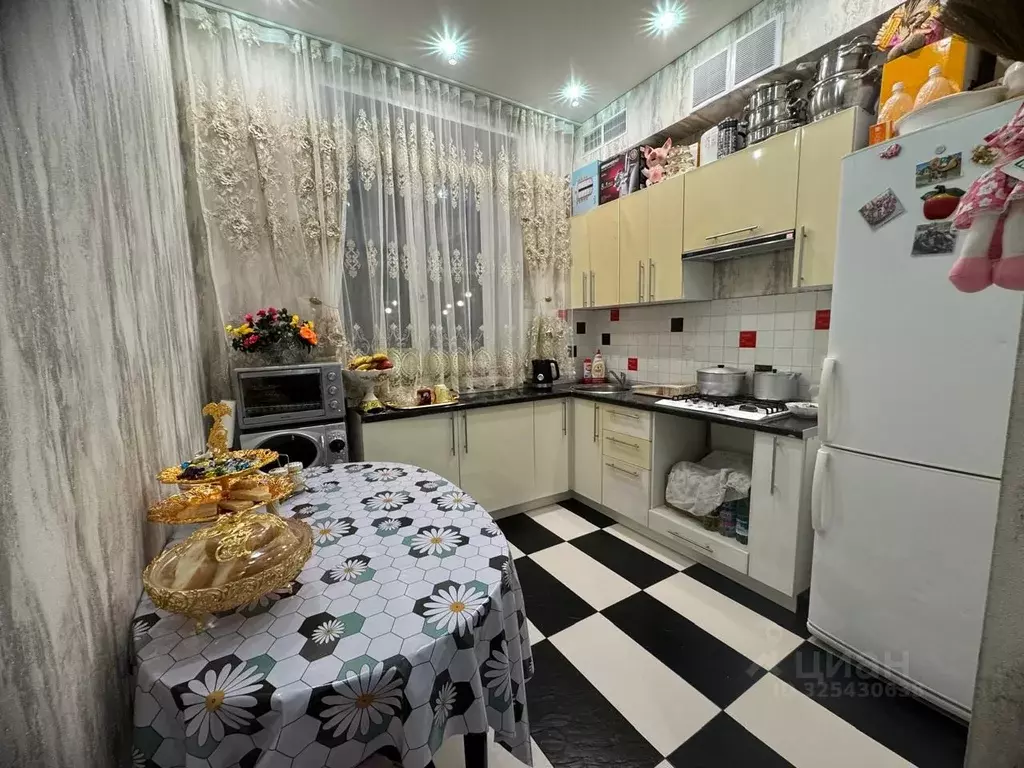 3-к кв. Челябинская область, Челябинск ул. Богдана Хмельницкого, 9 ... - Фото 1