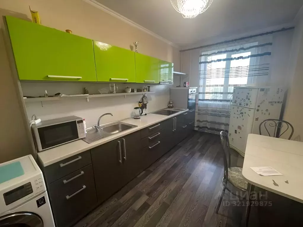 2-к кв. Татарстан, Казань ул. Хусаина Мавлютова, 42 (56.0 м) - Фото 1