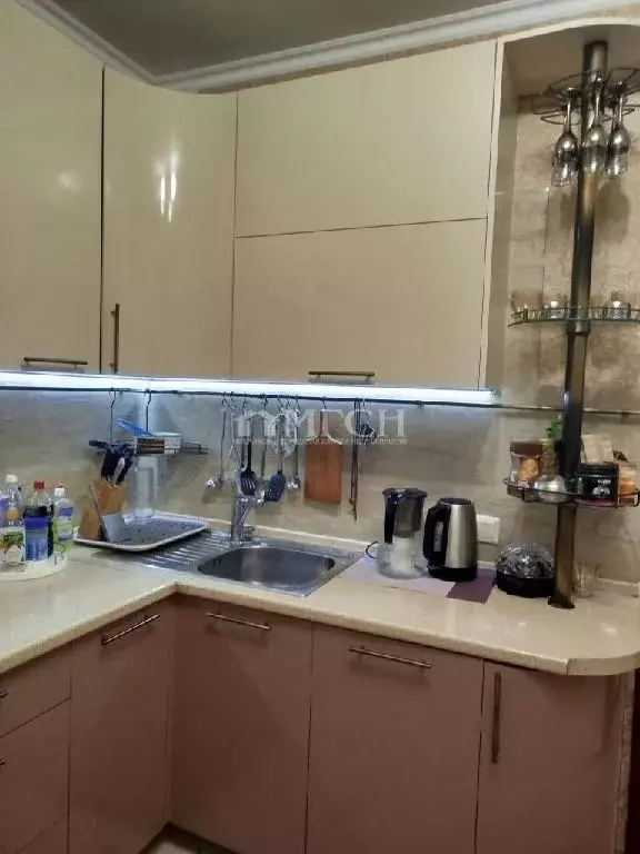 Продается 3-комнатная квартира - Фото 2