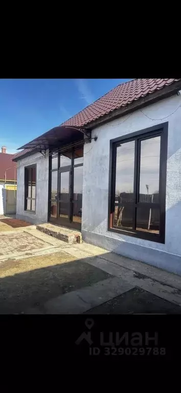 Дом в Омская область, Любинский район, с. Любино-Малороссы ... - Фото 1