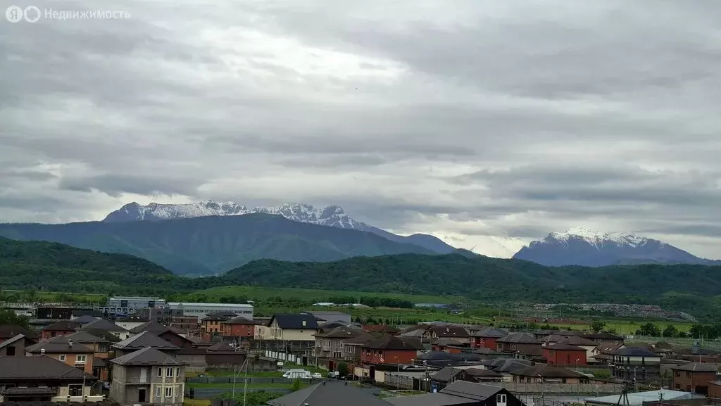 2-комнатная квартира: Владикавказ, Весенняя улица, 1к5 (66 м) - Фото 1