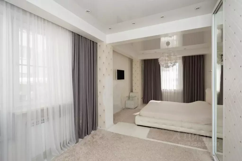 3-к кв. Иркутская область, Иркутск просп. Маршала Жукова, 5/4 (97.2 м) - Фото 1