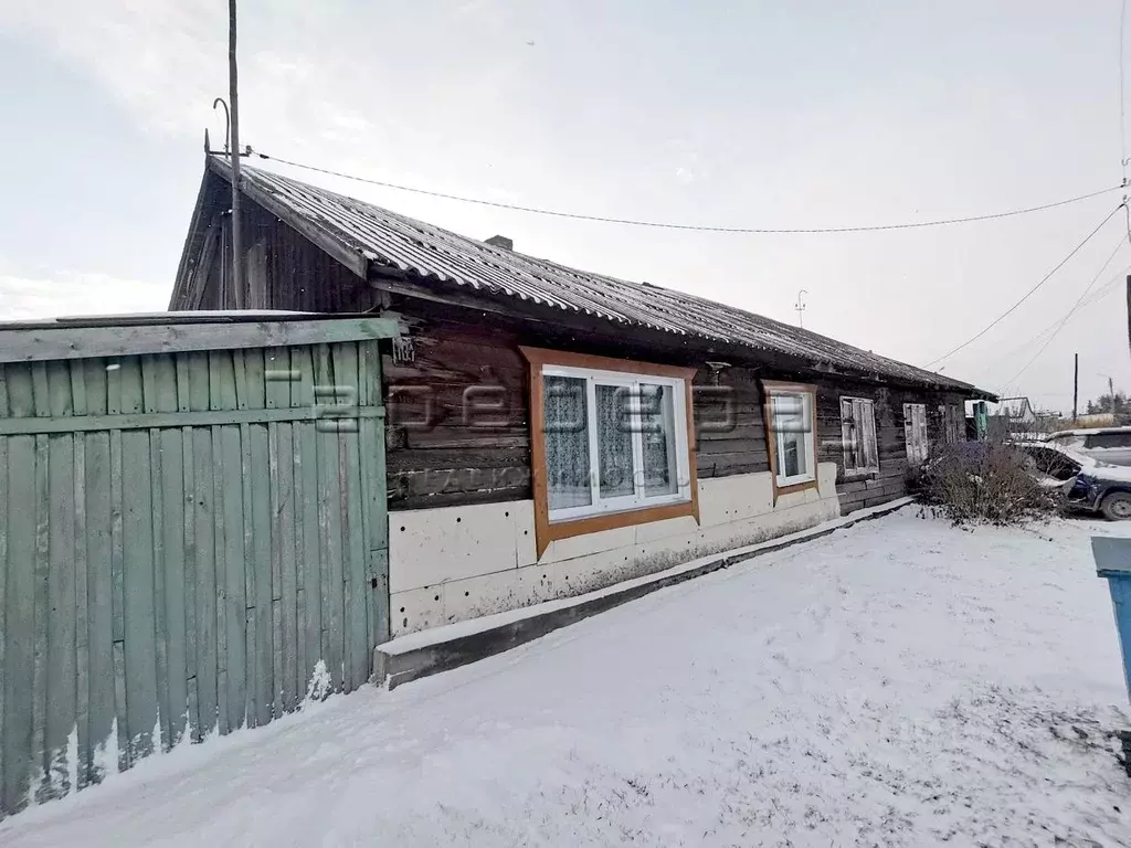 Дом в Красноярский край, Емельяново пгт ул. Просвещения (70 м) - Фото 1