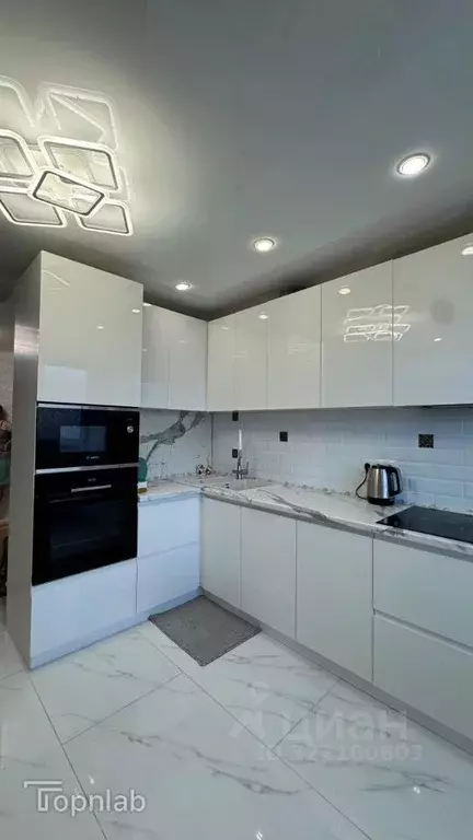 3-к кв. Чувашия, Чебоксары ул. Пирогова, 4 (84.0 м) - Фото 1