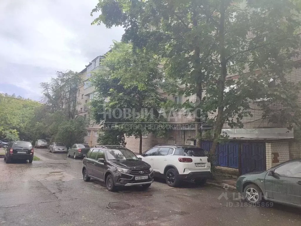 3-к кв. Калужская область, Калуга ул. Баррикад, 157 (57.4 м) - Фото 0