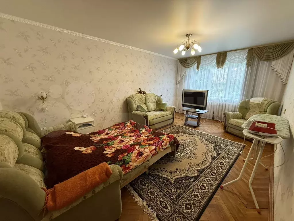 3-к. квартира, 72 м, 1/5 эт. - Фото 0