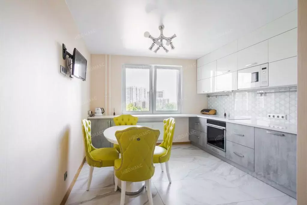 3-к кв. Санкт-Петербург Бестужевская ул., 7к2 (80.5 м) - Фото 1