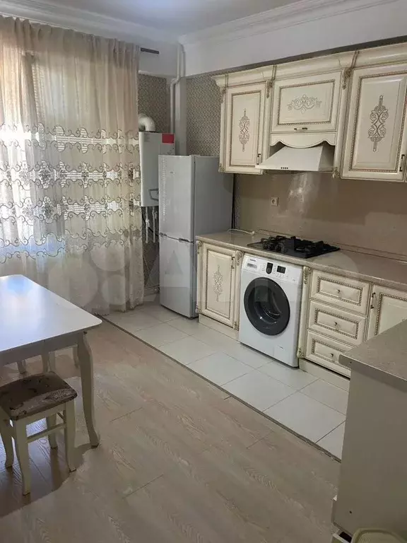 1-к. квартира, 50 м, 1/5 эт. - Фото 0
