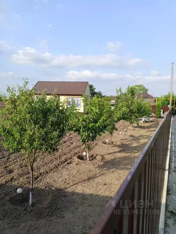 Дом в Адыгея, Адыгейск городской округ, Гатлукай аул ул. Мира, 1 (41 ... - Фото 1