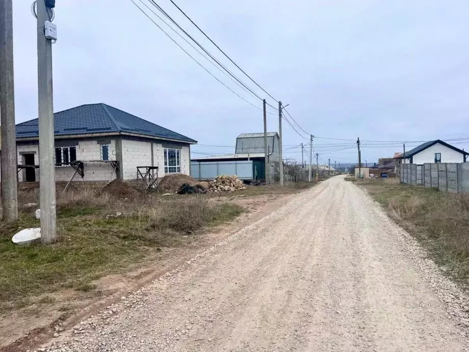 Участок в Крым, Симферопольский район, с. Родниково ул. Апрельская, 12 ... - Фото 2