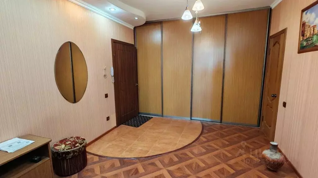 3-к кв. Саха (Якутия), Якутск ул. Орджоникидзе, 43 (104.0 м) - Фото 1