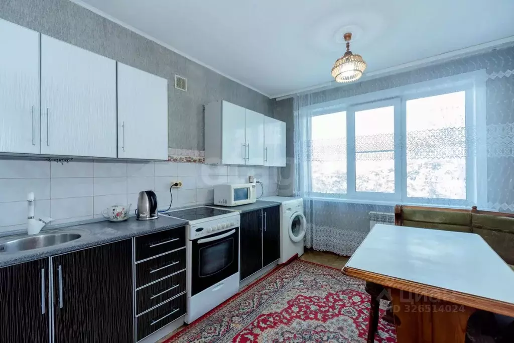 3-к кв. Алтайский край, Бийск ул. Декабристов, 10 (67.8 м) - Фото 1