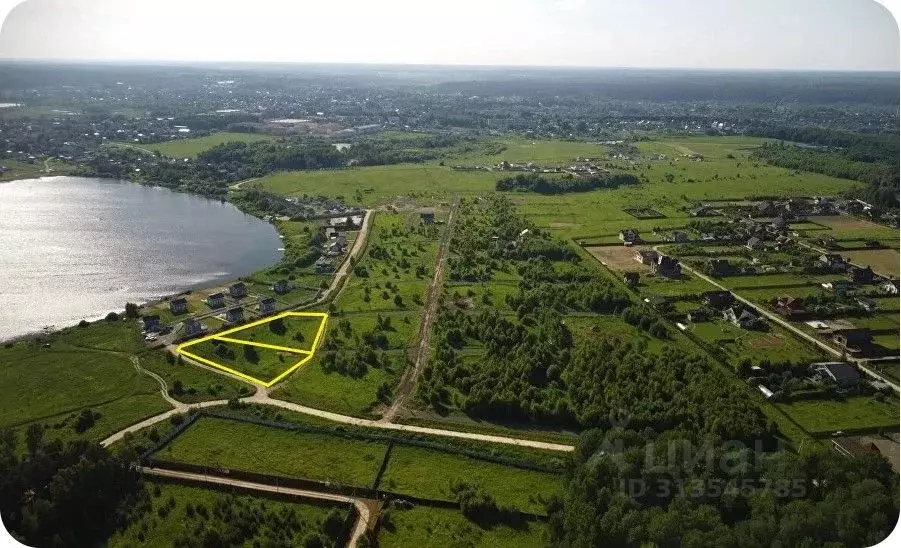 Участок в Калужская область, Совхоз Боровский с/пос, д. Комлево ул. ... - Фото 1