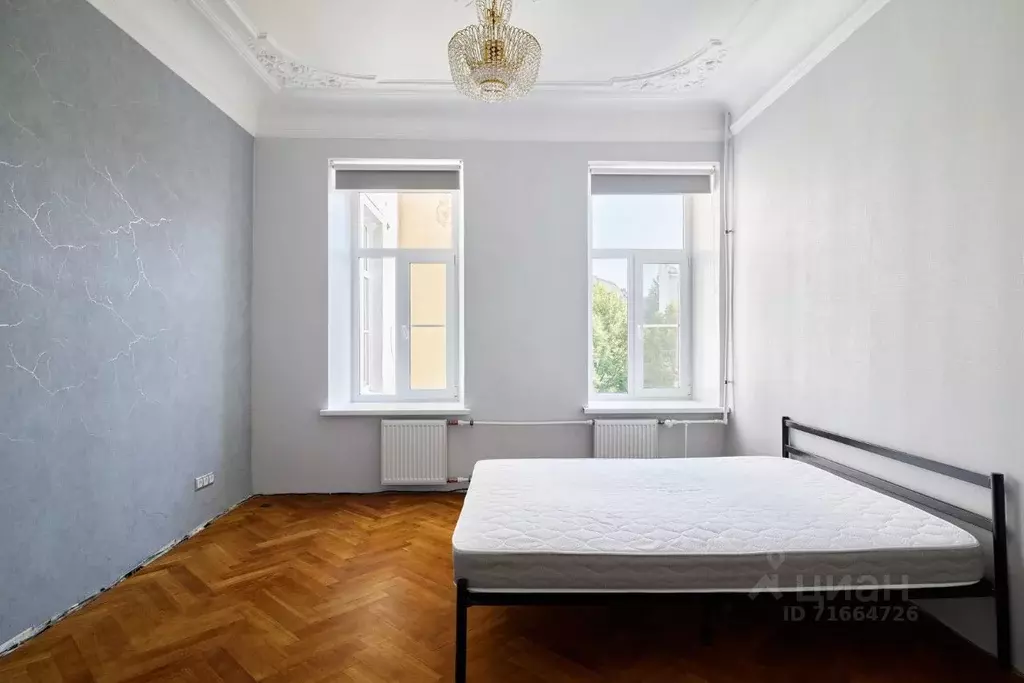 3-к кв. Санкт-Петербург ул. Пасторова, 4 (75.0 м) - Фото 0