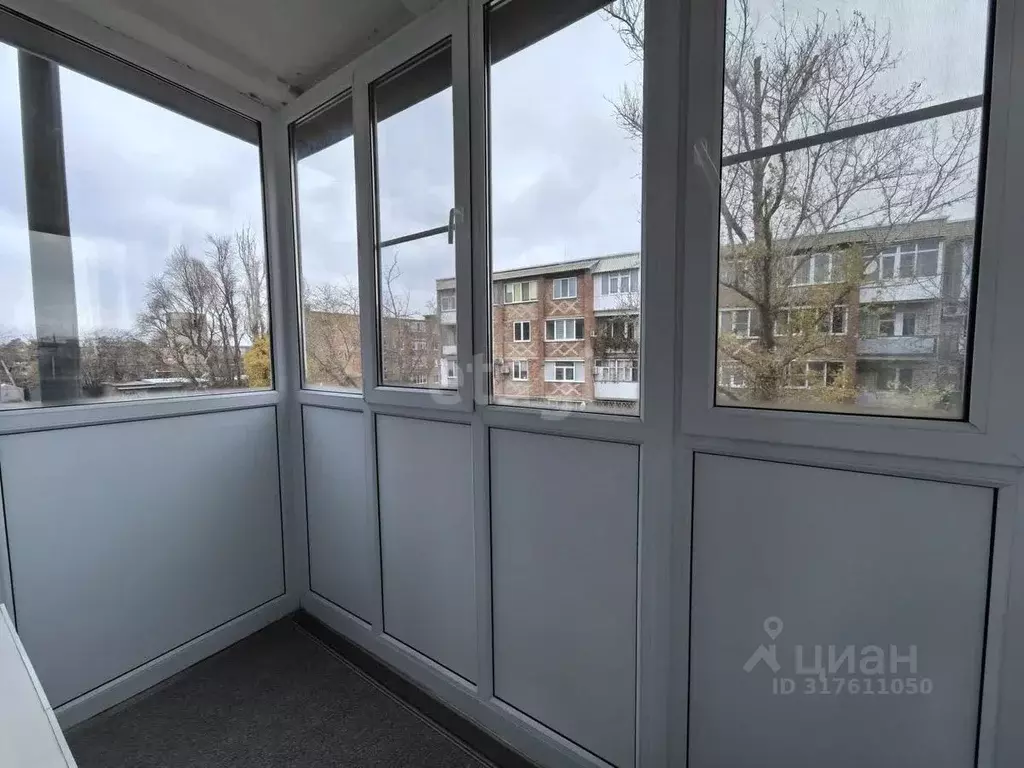 2-к кв. Краснодарский край, Ейск Красная ул. (50.9 м) - Фото 0