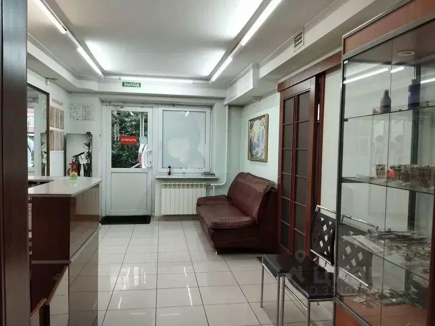 Помещение свободного назначения в Тюменская область, Тюмень ул. ... - Фото 2