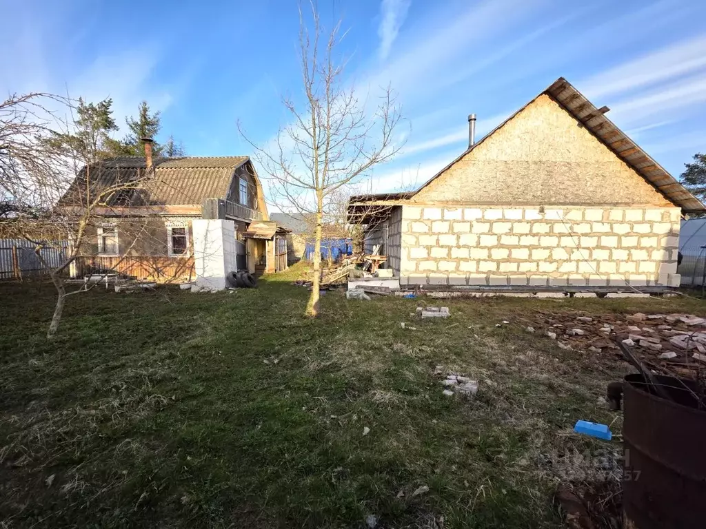 Дом в Ленинградская область, Кировский район, Синявинское городское ... - Фото 1