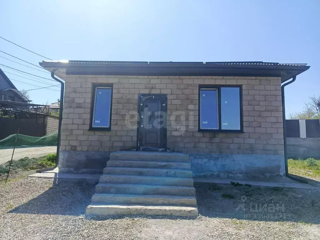 Дом в Ставропольский край, Пятигорск городской округ, пос. Свободы ул. ... - Фото 1