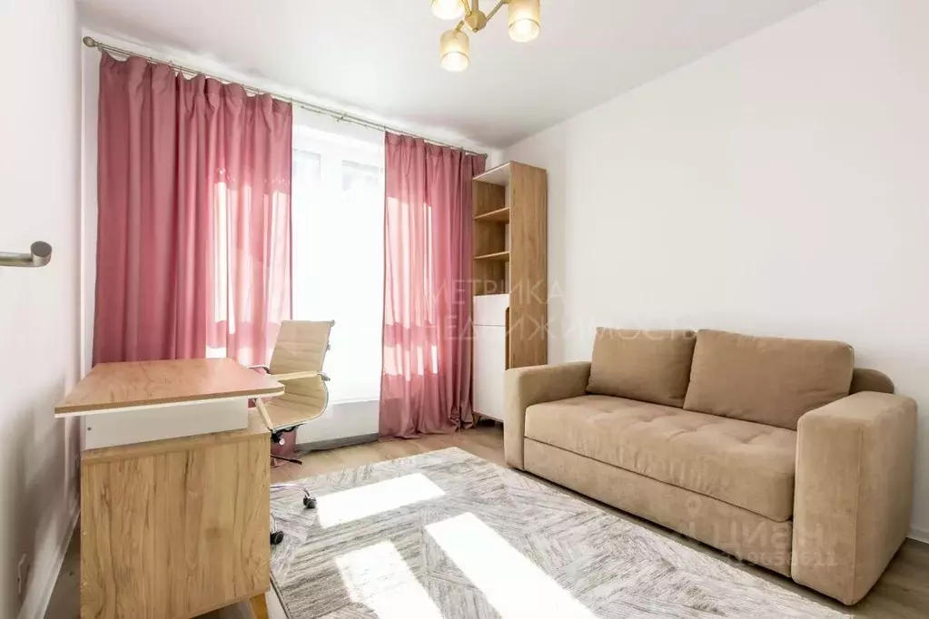 2-к кв. Тюменская область, Тюмень Полевая ул., 117к7 (63.0 м) - Фото 0