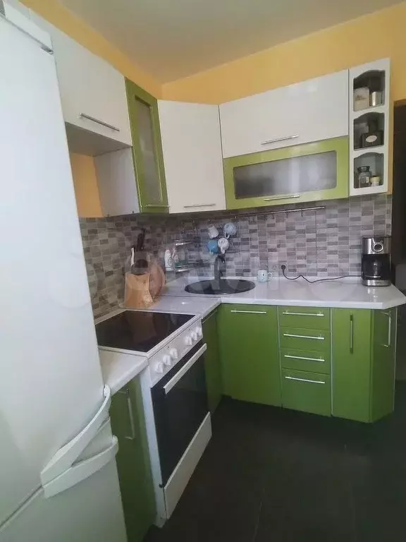 2-к. квартира, 42,1 м, 2/4 эт. - Фото 0