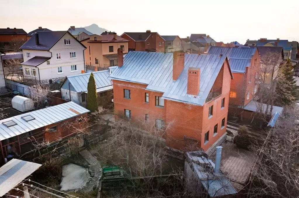 Коттедж в Ставропольский край, Лермонтов городской округ, с. ... - Фото 0