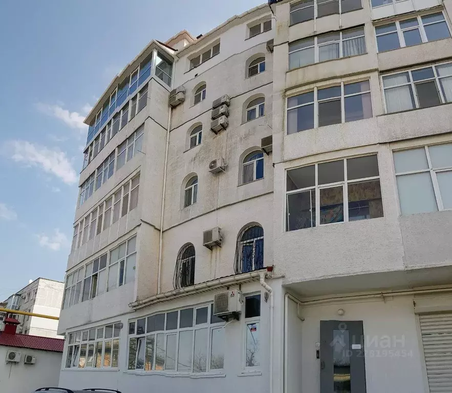 3-к кв. Севастополь ул. Щорса, 4 (169.0 м) - Фото 0