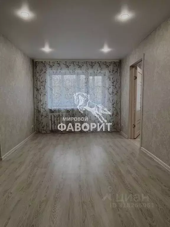2-к кв. Оренбургская область, Орск Новый город мкр, просп. Ленина, 2 ... - Фото 0