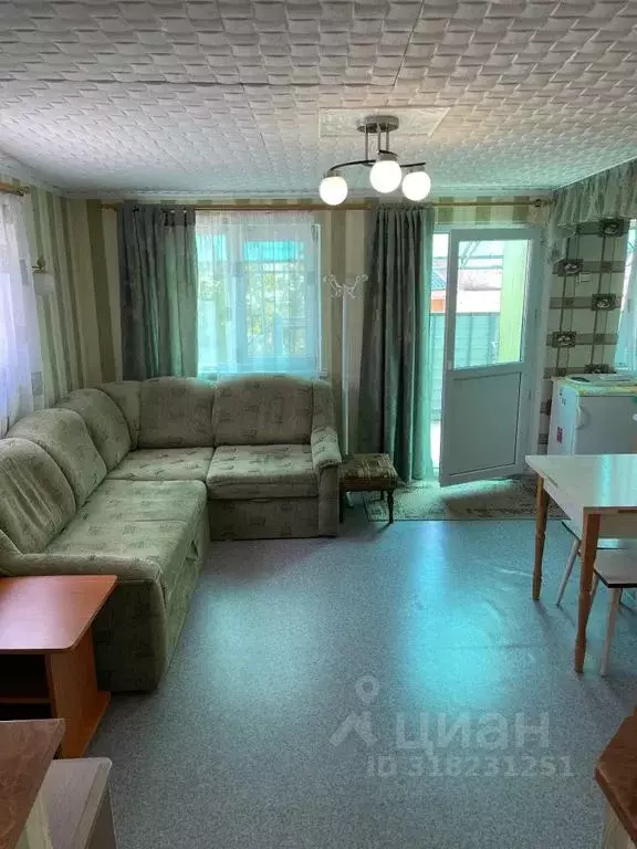 2-к кв. Крым, Евпатория ул. Революции, 35 (18.0 м) - Фото 0