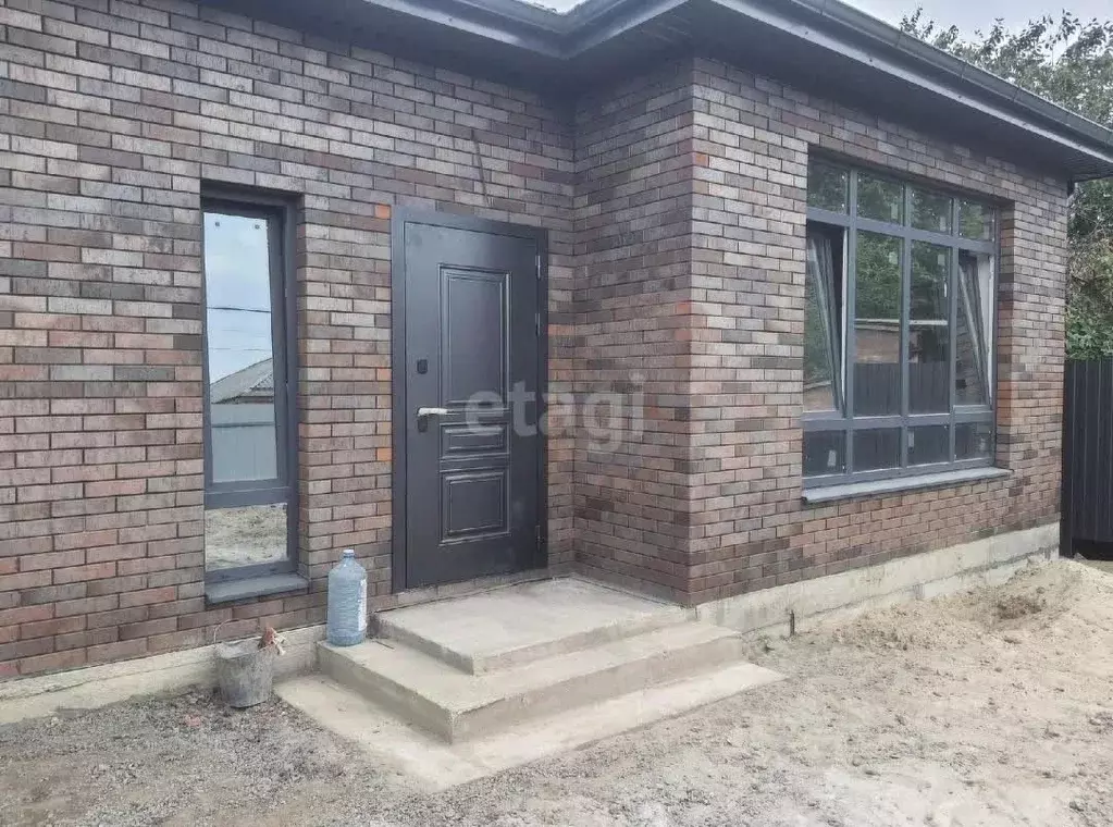 Дом в Ростовская область, Батайск Ангарская ул. (109 м) - Фото 1