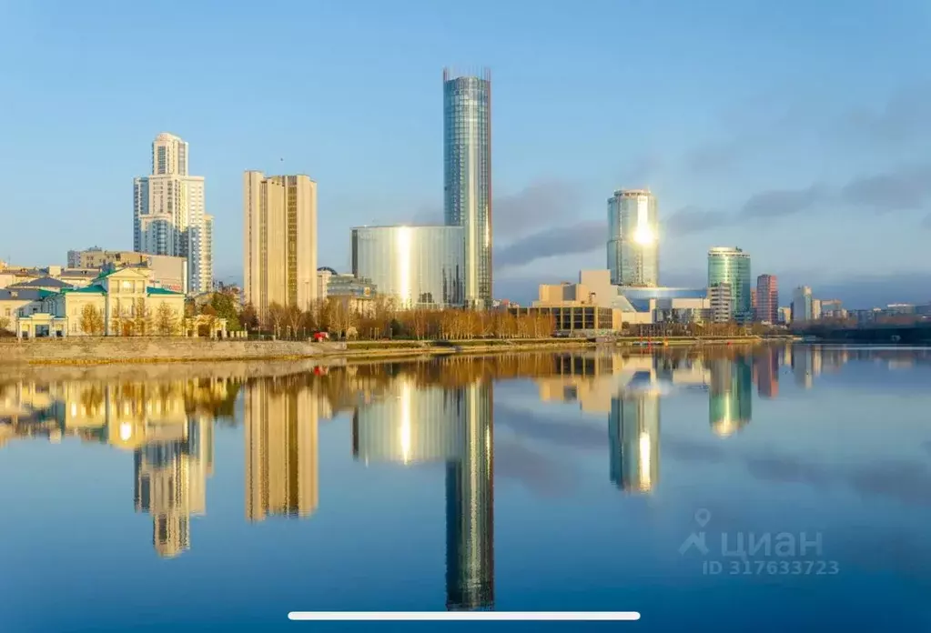 Комната Свердловская область, Екатеринбург ул. Хохрякова, 102 (12.0 м) - Фото 0