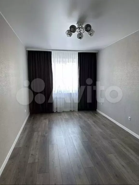 Комната 12 м в 8-к., 1/5 эт. - Фото 0