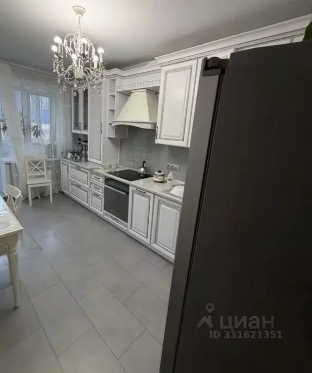 2-к кв. Астраханская область, Астрахань ул. Савушкина, 4к2 (83.0 м) - Фото 2
