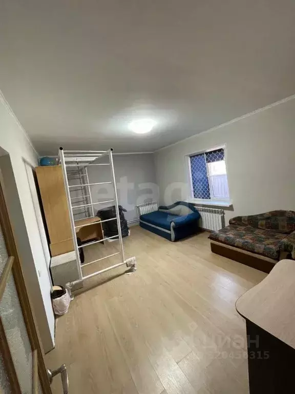 Дом в Калмыкия, Элиста ул. 60-летия Победы, 19 (70 м) - Фото 1